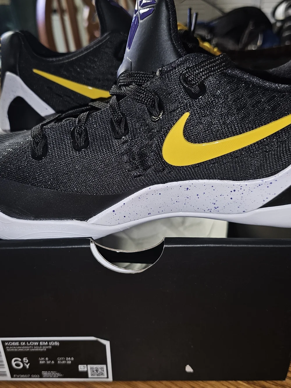 Nike Kobe 9 Low EM GS 
